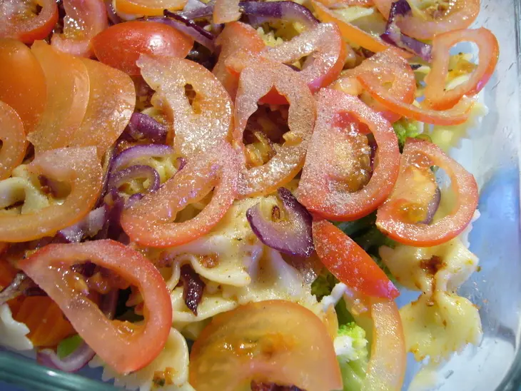 Фарфалле с песто, запеченные с овощами под соусом бешамель: шаг 3