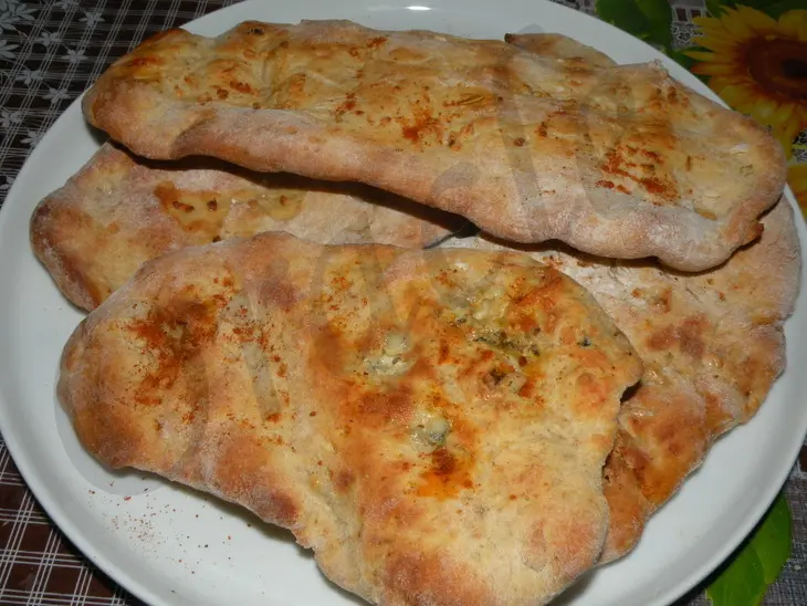 Индийские лепешки (хлеб) – nan bread ( с начинками): шаг 5