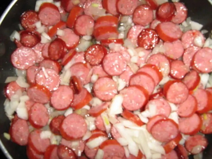 Суп из щавеля с колбасками: шаг 4