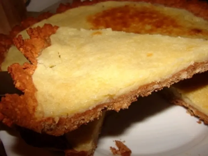 Простой пирог со сгущёнкой: шаг 6