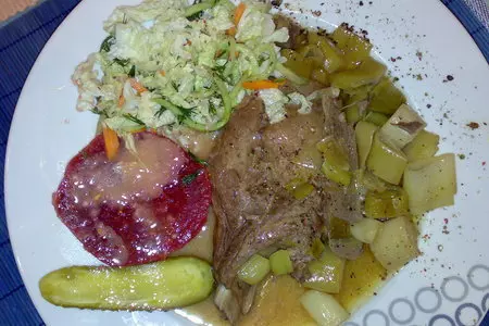 Печеное мясо с луком пореем (печена пържола с праз лук): шаг 2