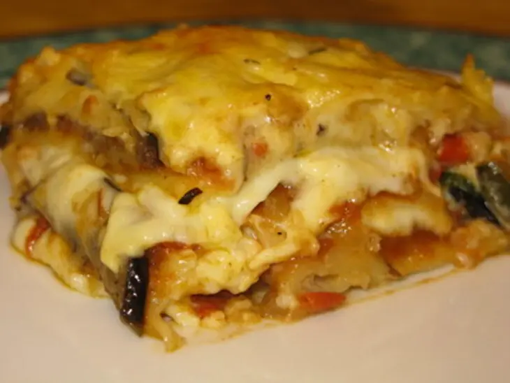 Лазанья-фантазия с запеченными баклажанами и огурцами: шаг 4