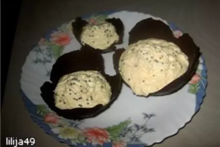 Десерт в шоколадных розетках: шаг 5