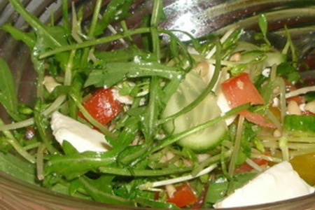 Салат с руколой и адыгейским сыром: шаг 1