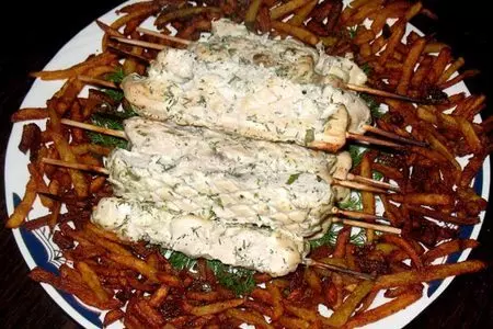 Куриные "шашлычки" с йогуртовым соусом: шаг 4