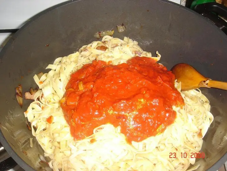 Макароны феттучини (fettuccine) с беконом и грибами: шаг 5