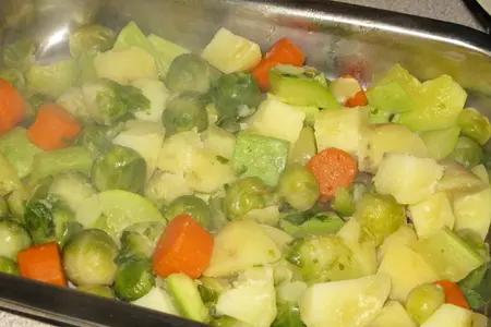 Овощи в сливках с сыром: шаг 1