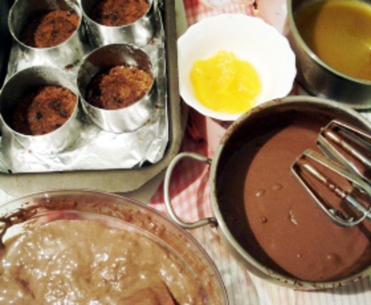 Именные шоколадно-амареттные пироженки: шаг 5