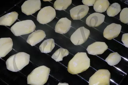 Куриный шашлык  в  мятном йогурте и картофельными башенками.: шаг 1