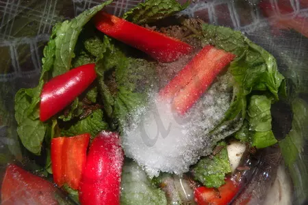 Куриный шашлык  в  мятном йогурте и картофельными башенками.: шаг 3