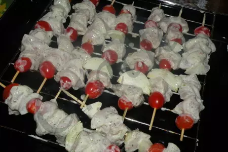 Куриный шашлык  в  мятном йогурте и картофельными башенками.: шаг 5