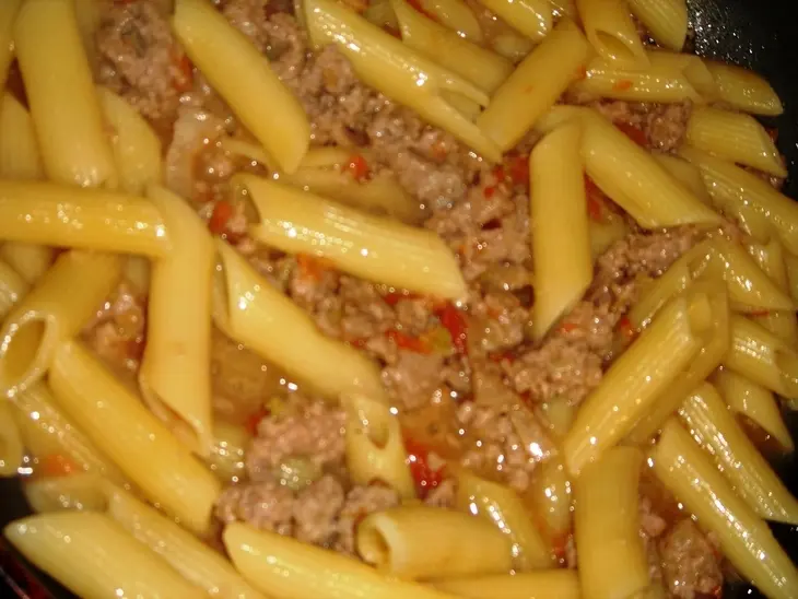 Пенне с мясным соусом и яйцом "пашот": шаг 5