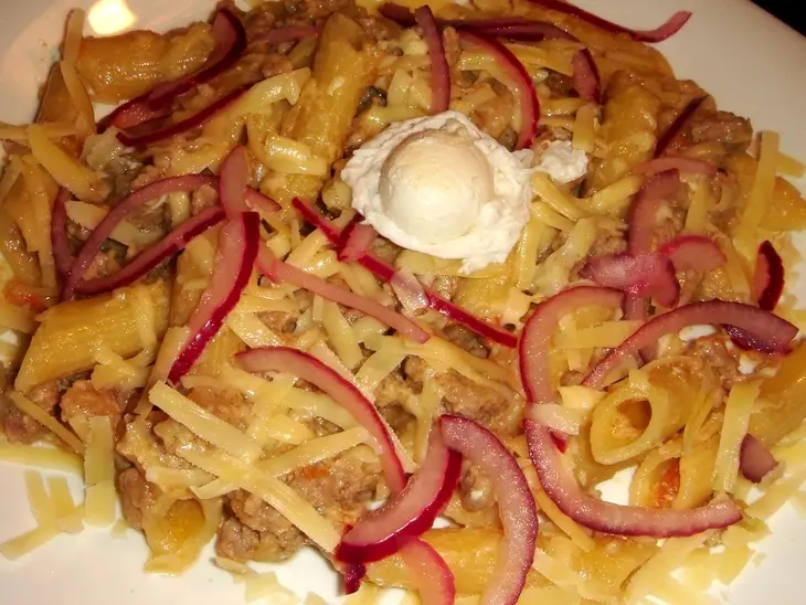 Пенне с мясным соусом и яйцом "пашот": шаг 8