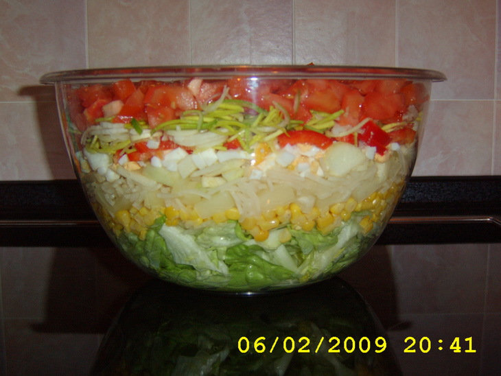 Слоёный салат: шаг 6