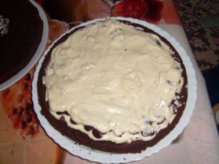 Шоколадно-вишневый торт: шаг 5