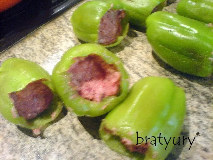 Перцы, фаршированные молотым мясом: шаг 3