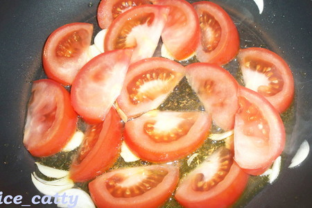 Теплый салат из руколы с помидорами: шаг 2