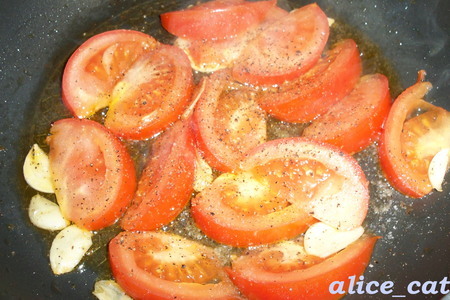 Теплый салат из руколы с помидорами: шаг 3