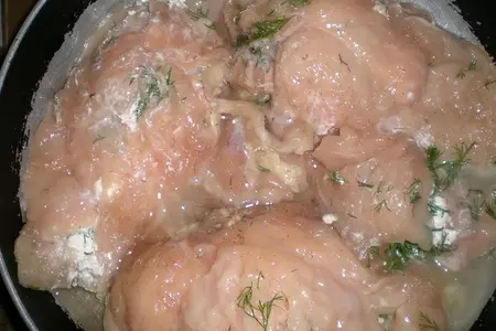 Кармашки из куриной грудки с брынзой и зеленью: шаг 1