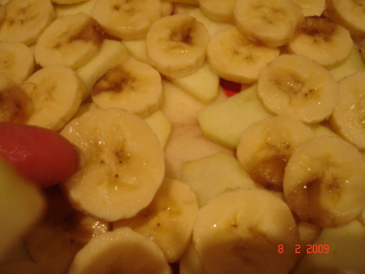 Шарлотка яблочно-банановая: шаг 3
