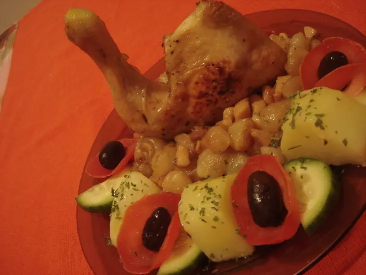 Ножка  цыплёнка запечёная с айвой и лучком кокария: шаг 3