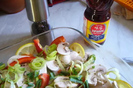Рыба  тушеная с овощами и грибами: шаг 4