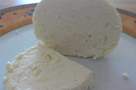 Сыр "moцарелла" (для салата): шаг 3