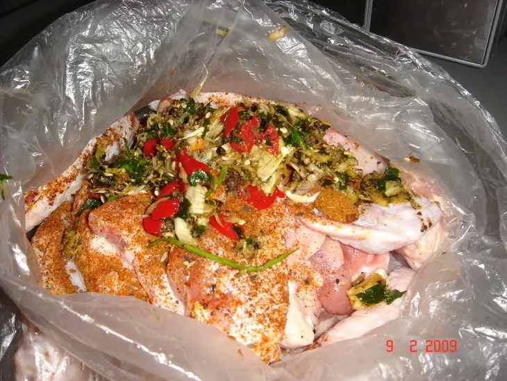 Маринованные куриные куски запечёные с картошкой: шаг 2
