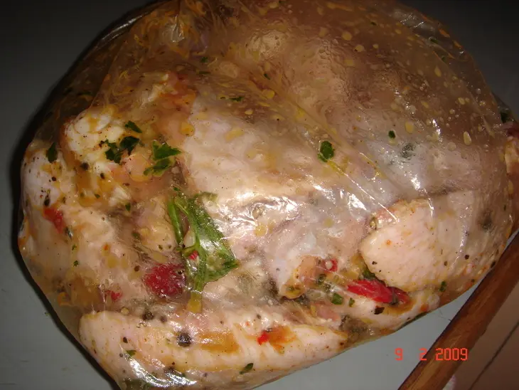 Маринованные куриные куски запечёные с картошкой: шаг 3