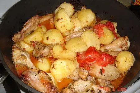 Маринованные куриные куски запечёные с картошкой: шаг 7