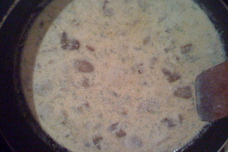 Картошечка с грибным соусом и сыром в горшочках: шаг 3