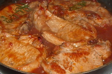 Свиная корейка в томатно-винном соусе (для отважного принца): шаг 3