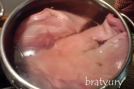 Холодец из свиной головы и говяжьего хвоста: шаг 2