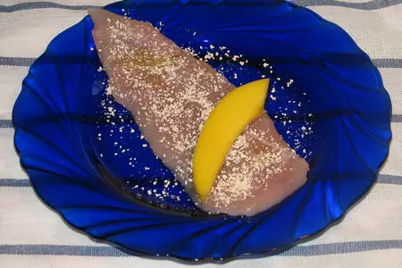 Куриное филе с сочным манго и сырными чипсами: шаг 2