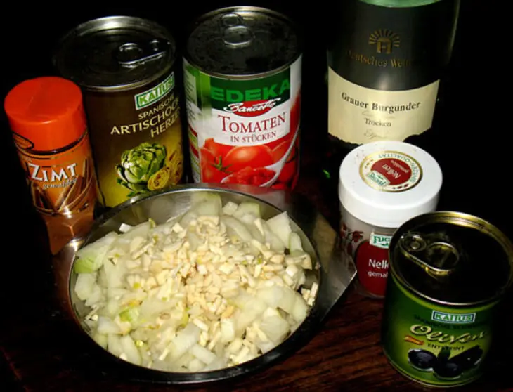 Пикантное мясо индейки с артишоками и оливками: шаг 2