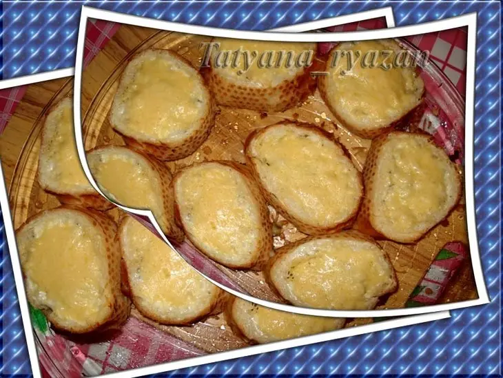 Хлебные гнeзда с рыбкой: шаг 5
