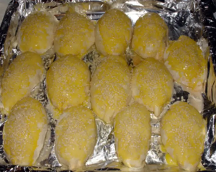 Пирожки с разной начинкой: картошкой, капустой и бананами: шаг 8