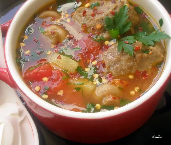Суп с грибами и куриными печеночными клецками: шаг 1