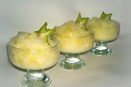 Гранита с шампанским и ананасом "щизгара": шаг 1