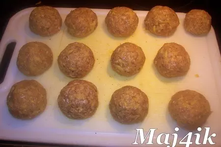 Пикантные мясные шарики-тефтельки в необычном соусе: шаг 2
