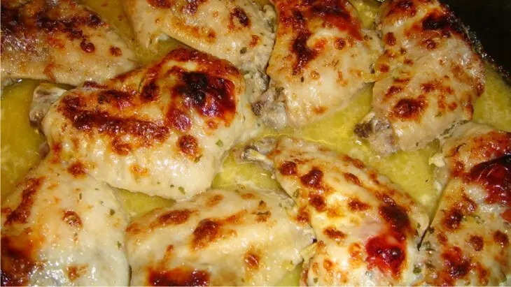 Куриные крылышки  фаршированные шампиньонами с луком пореем.: шаг 7