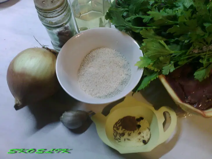 Куриная печеночка в сухарном соусе: шаг 1