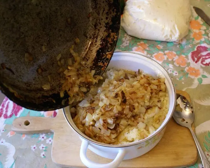 Пирожки с картошкой: шаг 3
