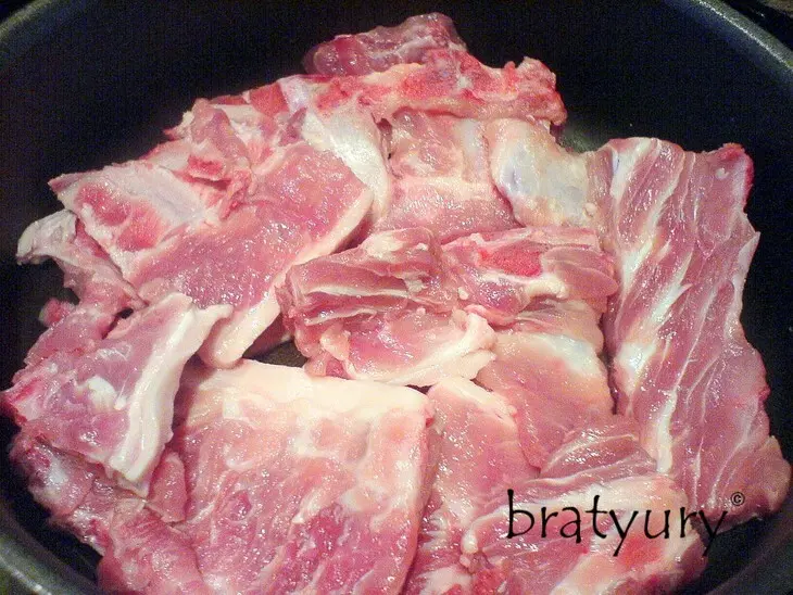 Рагу свиное, благодаря соусу, очень вкусное блюдо: шаг 3
