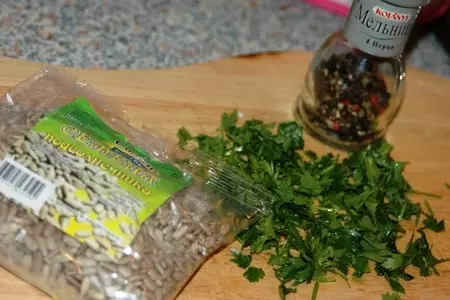 Быстрая курочка с семечками и травами.: шаг 3