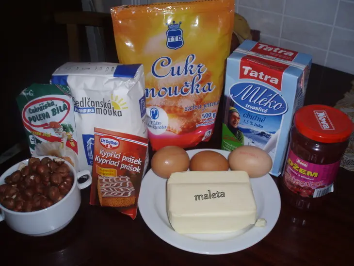 Лакомство из лесных орехов: шаг 1