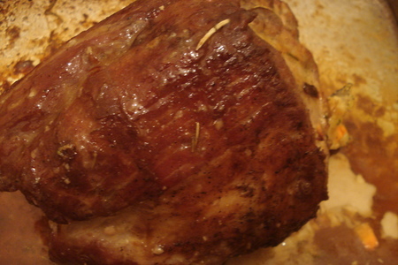 Кусок пикантного свиного  мяса запечёного в духовке: шаг 3