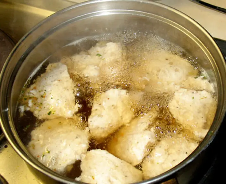 Паста (из цельного зерна) с томатным соусом и ньоками из пёстрого окуня (тилапии): шаг 6