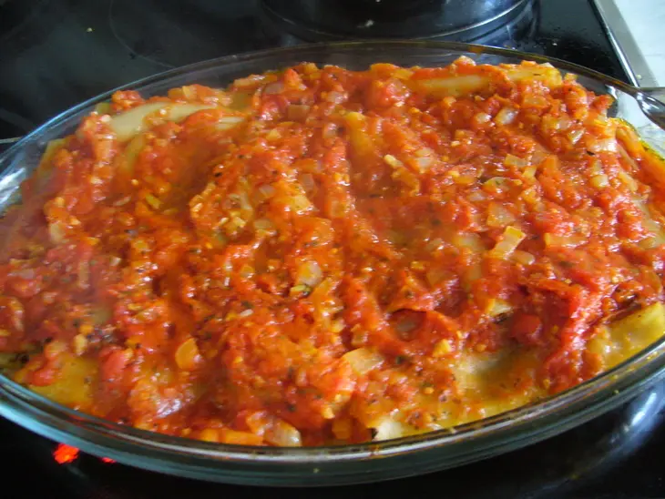 Каннеллони с квашеной капустой под томатным соусом: шаг 6