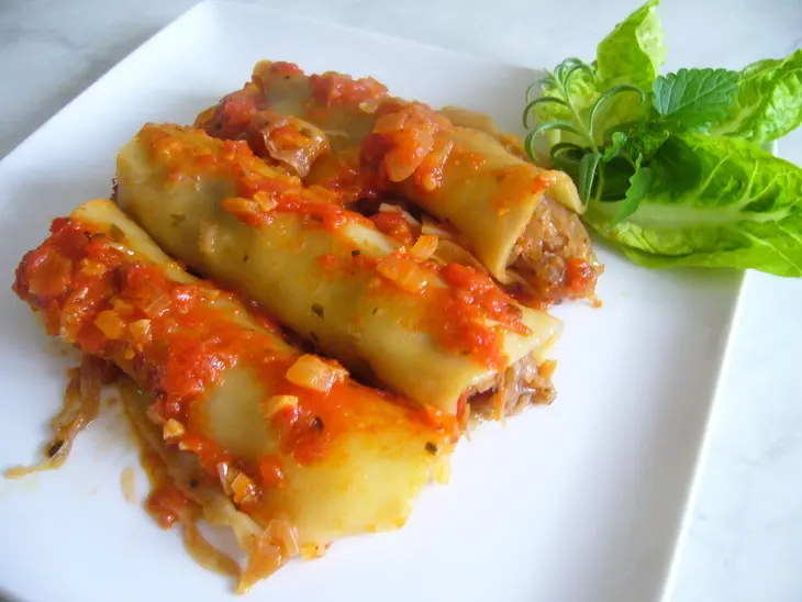 Каннеллони с квашеной капустой под томатным соусом: шаг 7